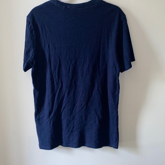 NWT Men's Blue Graphic Guess T-Shirt Sz Medium - Picture 4 of 4